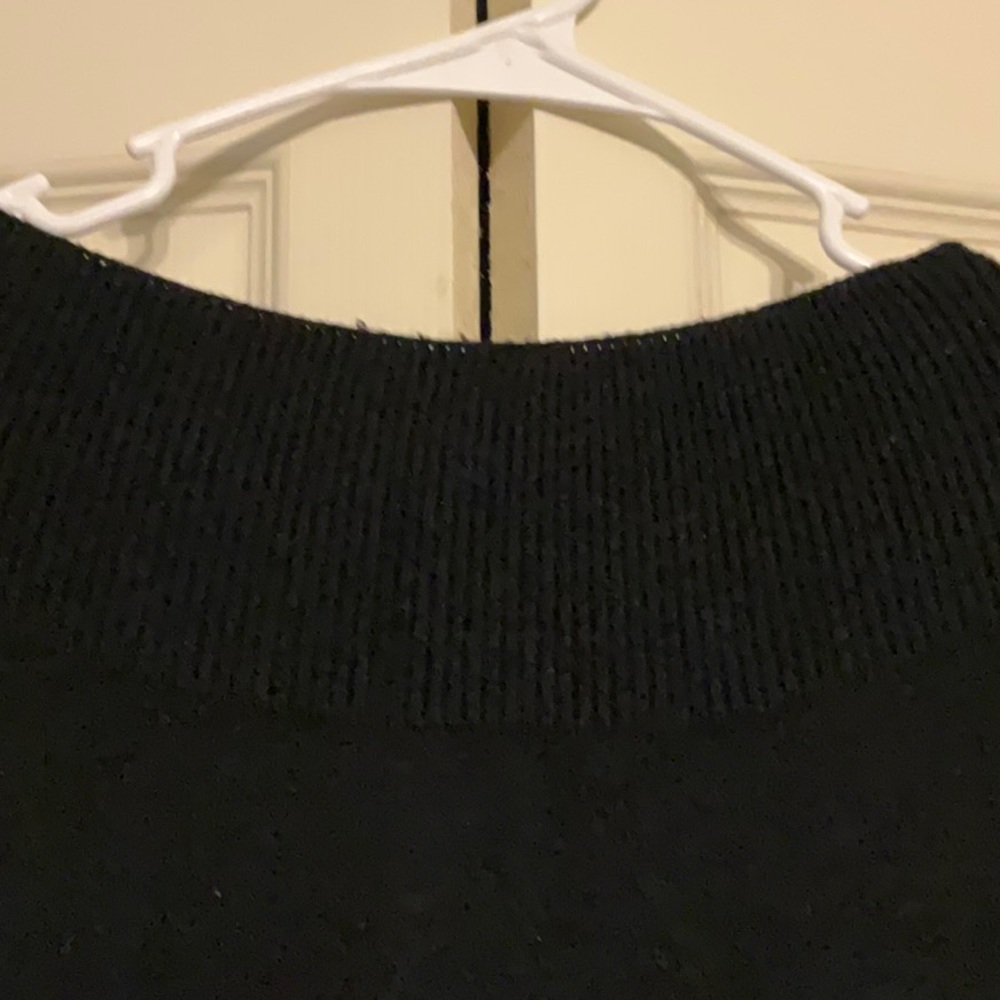 Black sweater - Picture 3 of 5